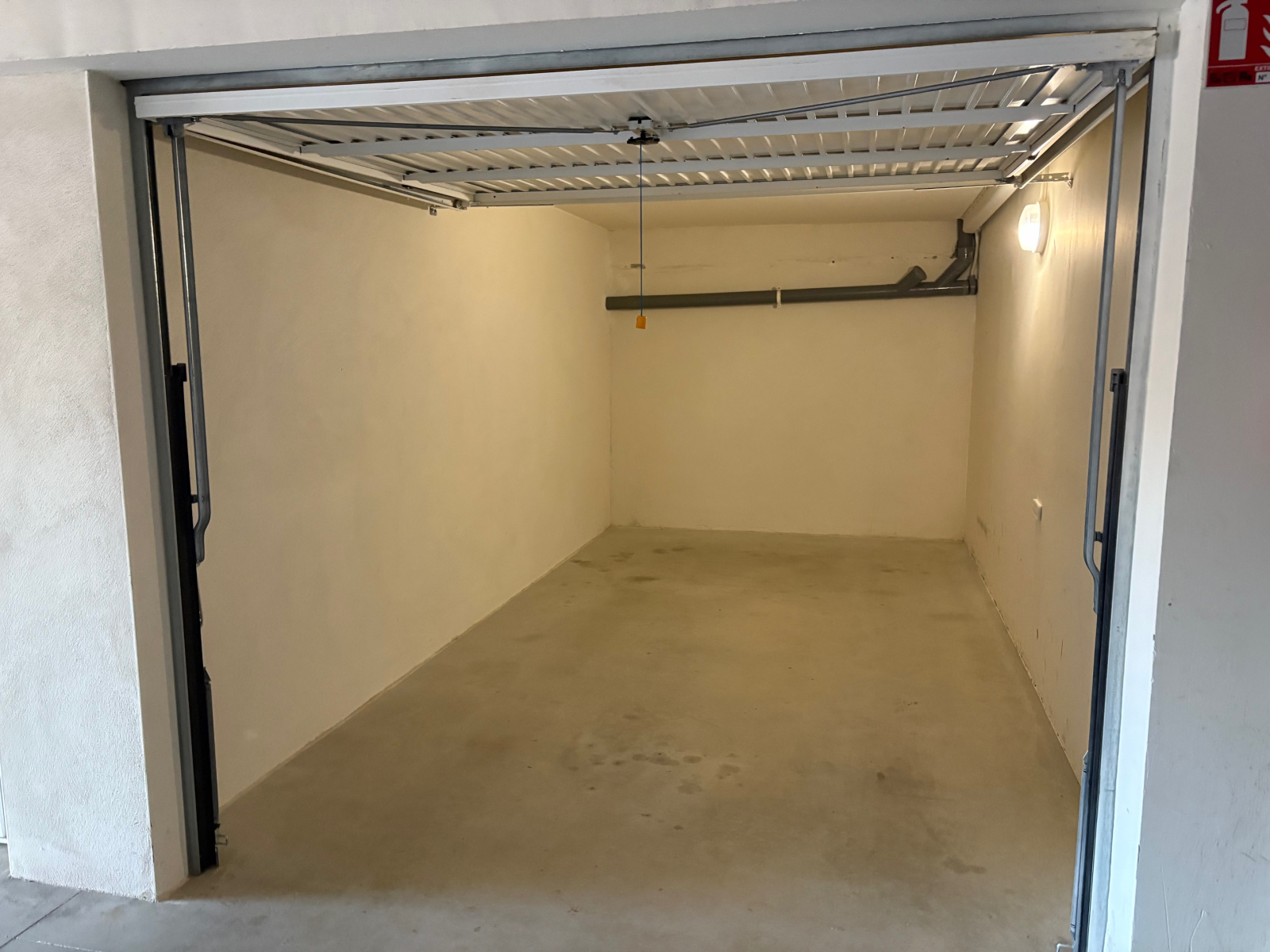 Image_,
            Garage, Valras-Plage, ref :Val-4905