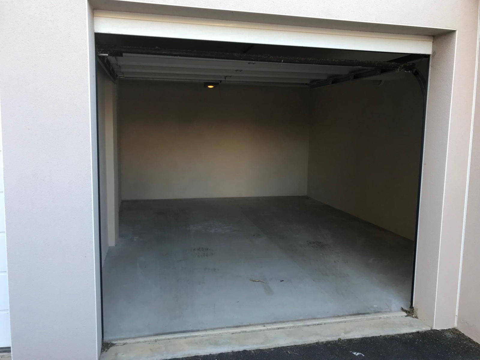 Image_,
            Garage, Valras-Plage, ref :An.Ma9
