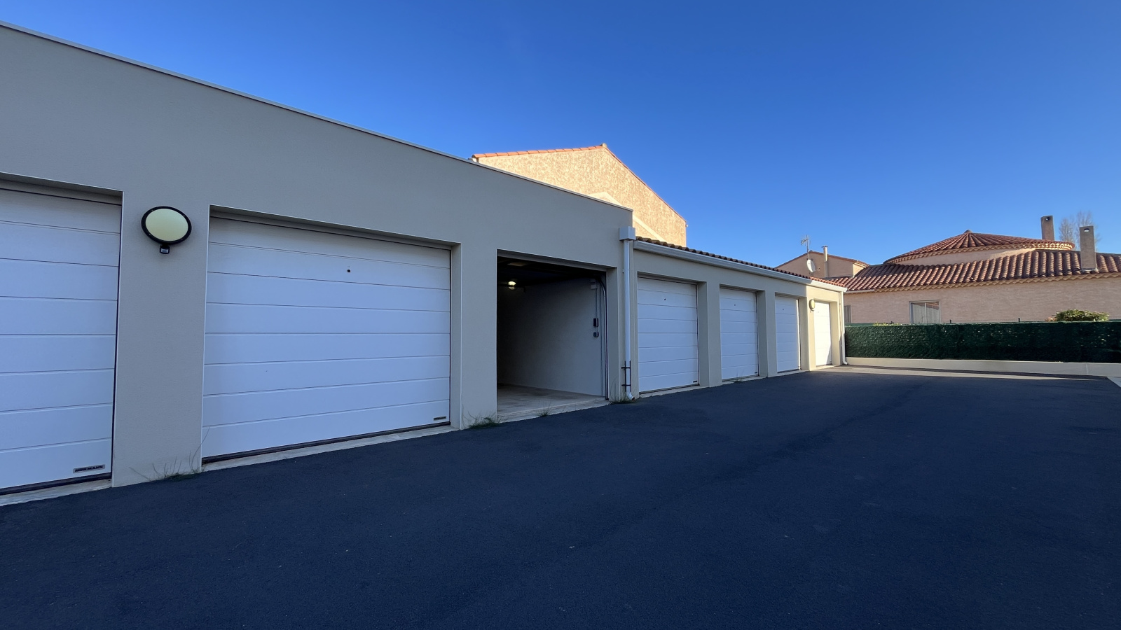 Image_,
            Garage, Valras-Plage, ref :Val-4931