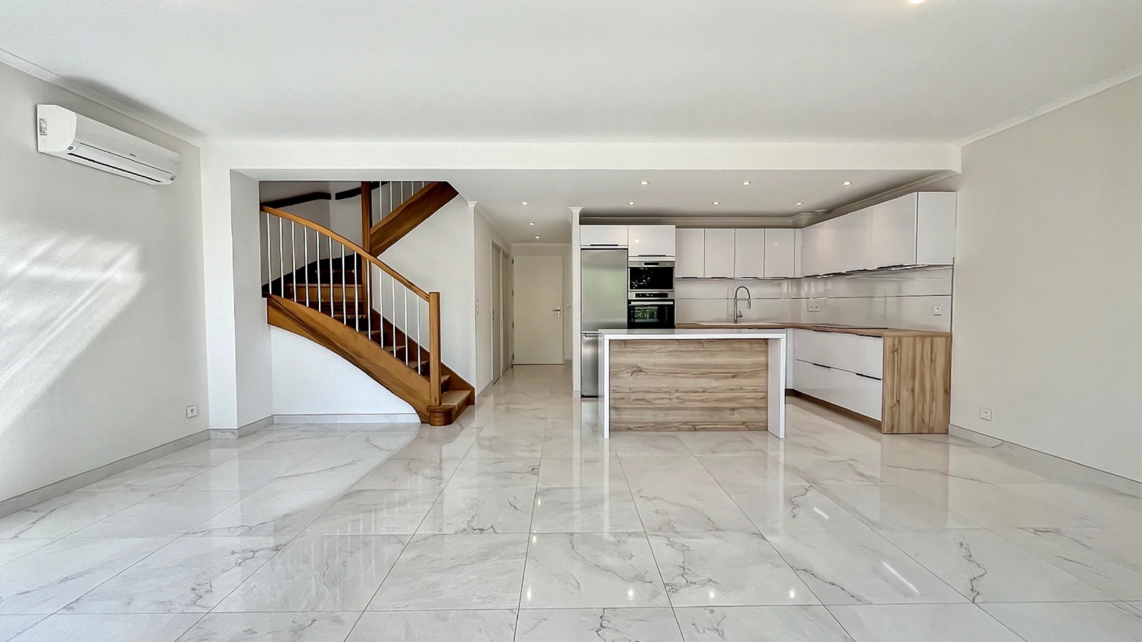 Image_,
            Villa, Valras-Plage, ref :val26