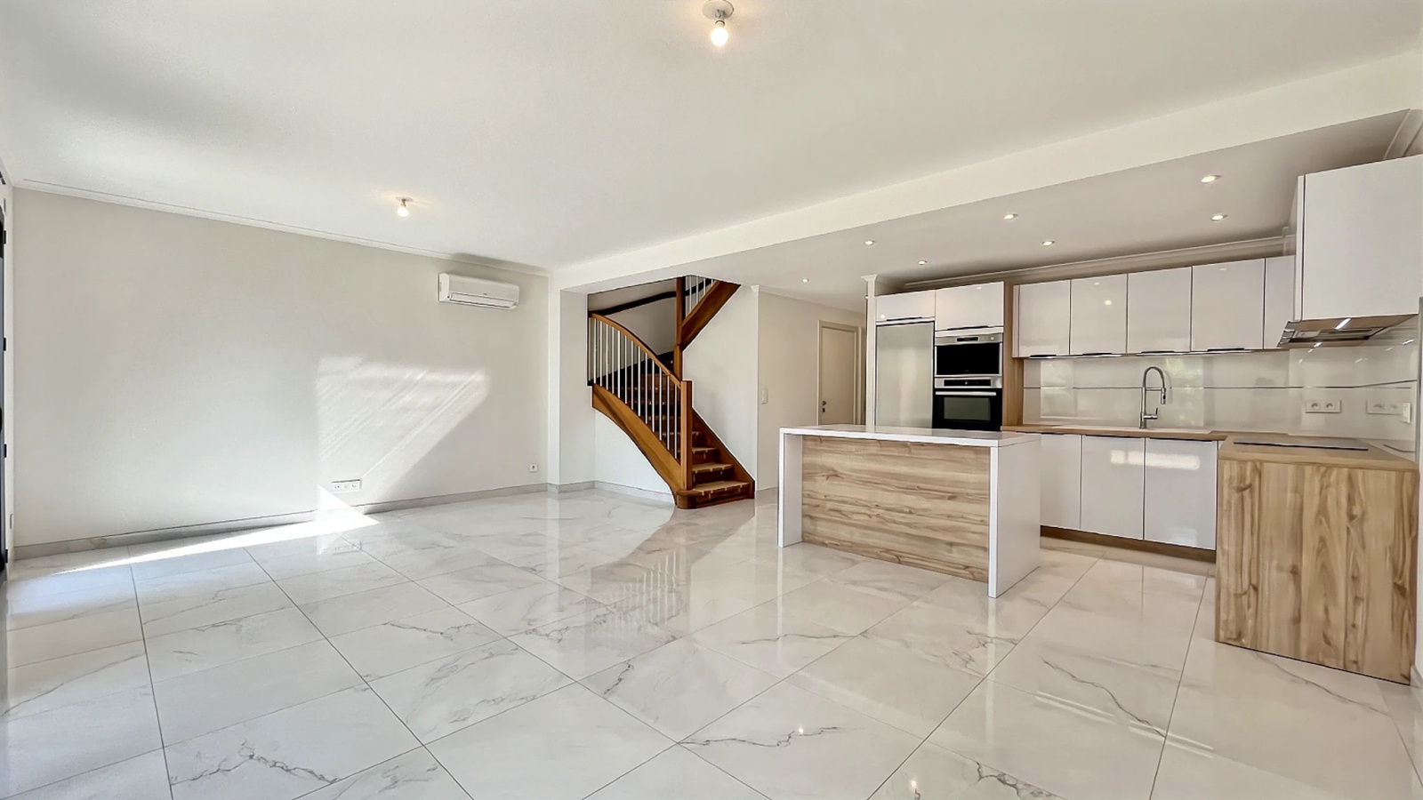 Image_,
            Villa, Valras-Plage, ref :val26