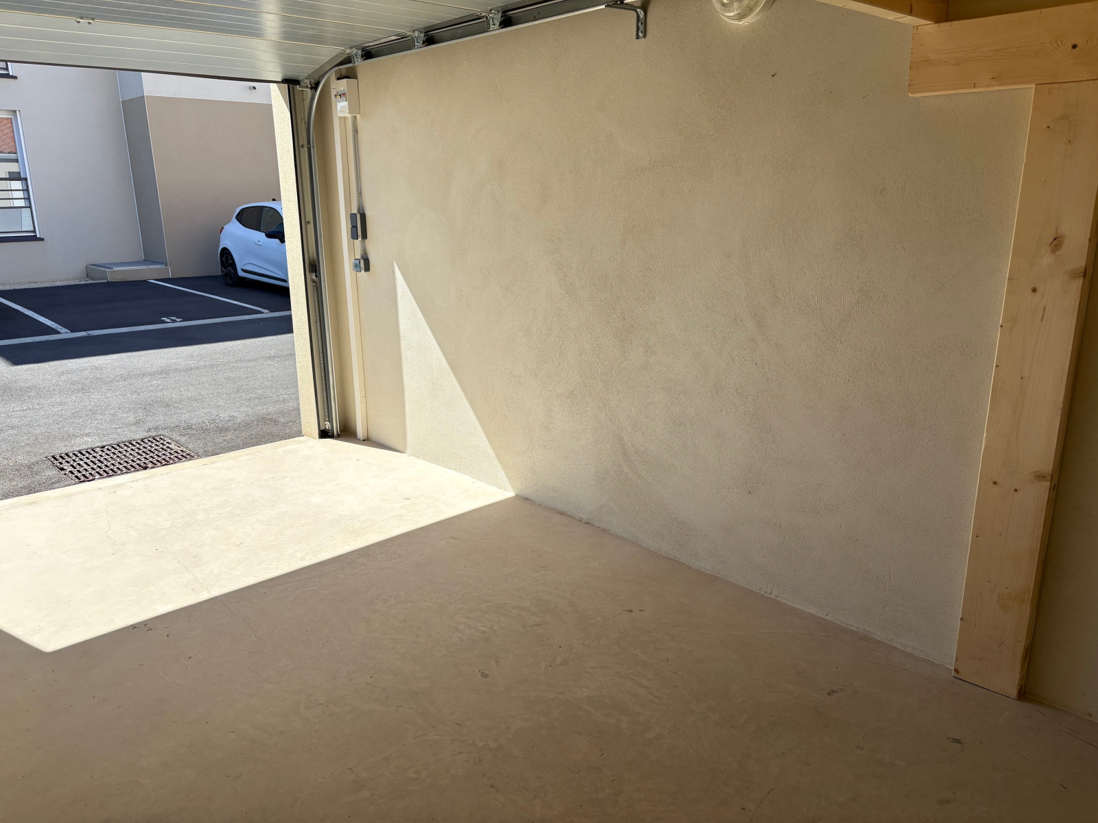 Image_,
            Garage, Valras-Plage, ref :Val-4897