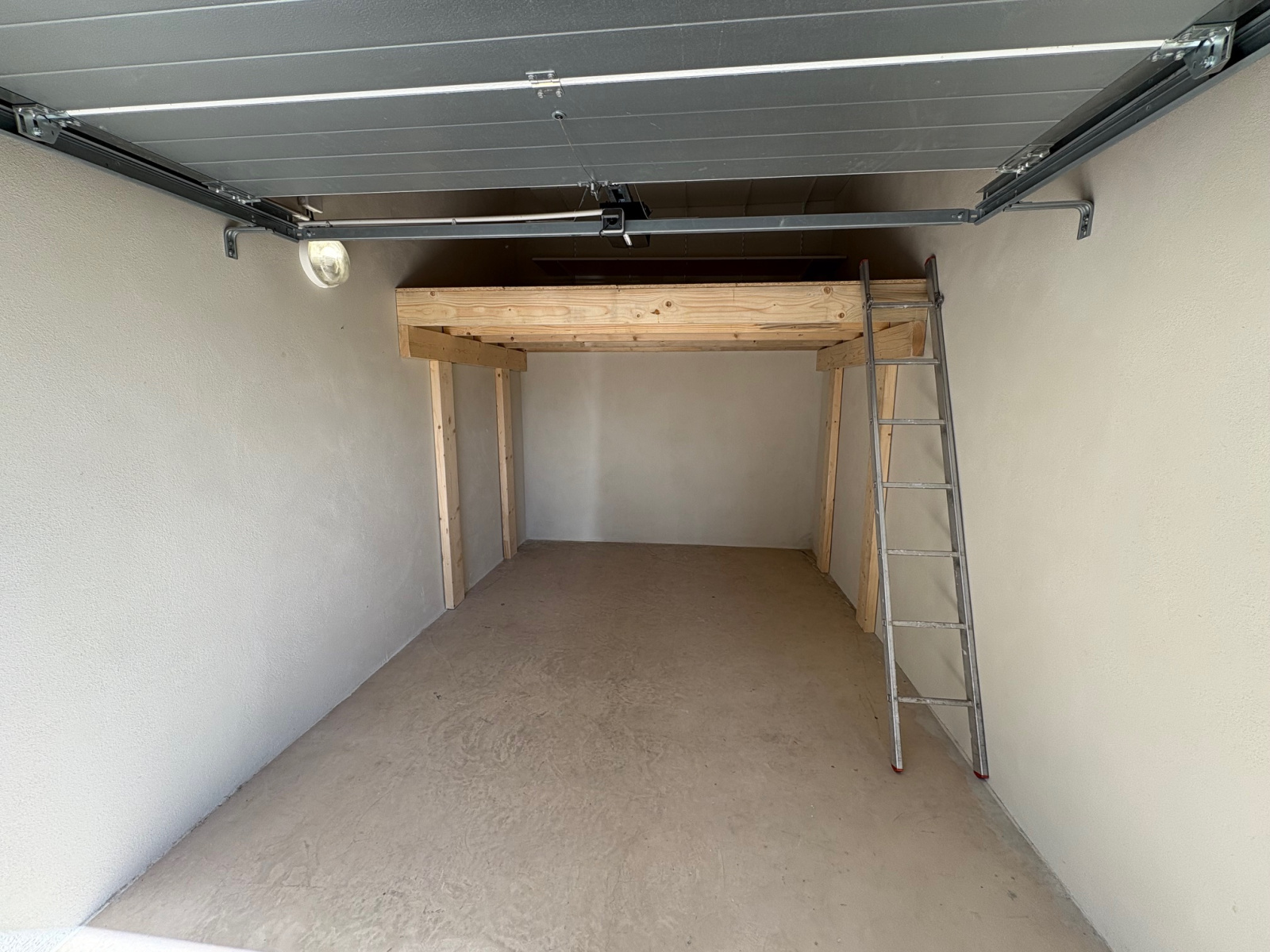Image_,
            Garage, Valras-Plage, ref :Val-4897