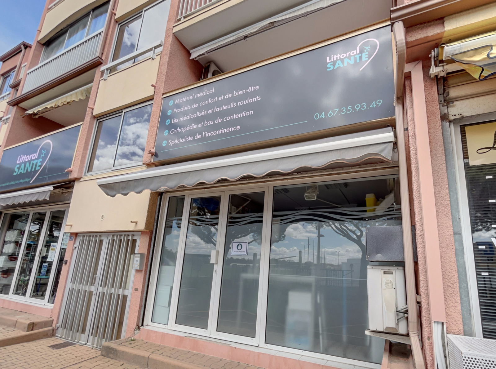 Image_,
            Local commercial, Valras-Plage, ref :Pano