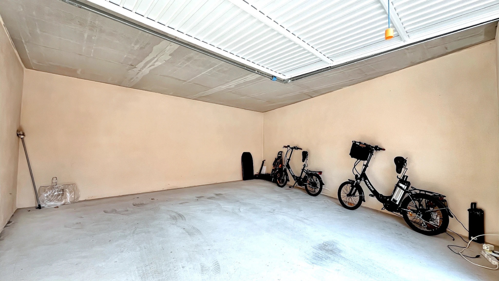 Image_,
            Garage, Valras-Plage, ref :Val VV