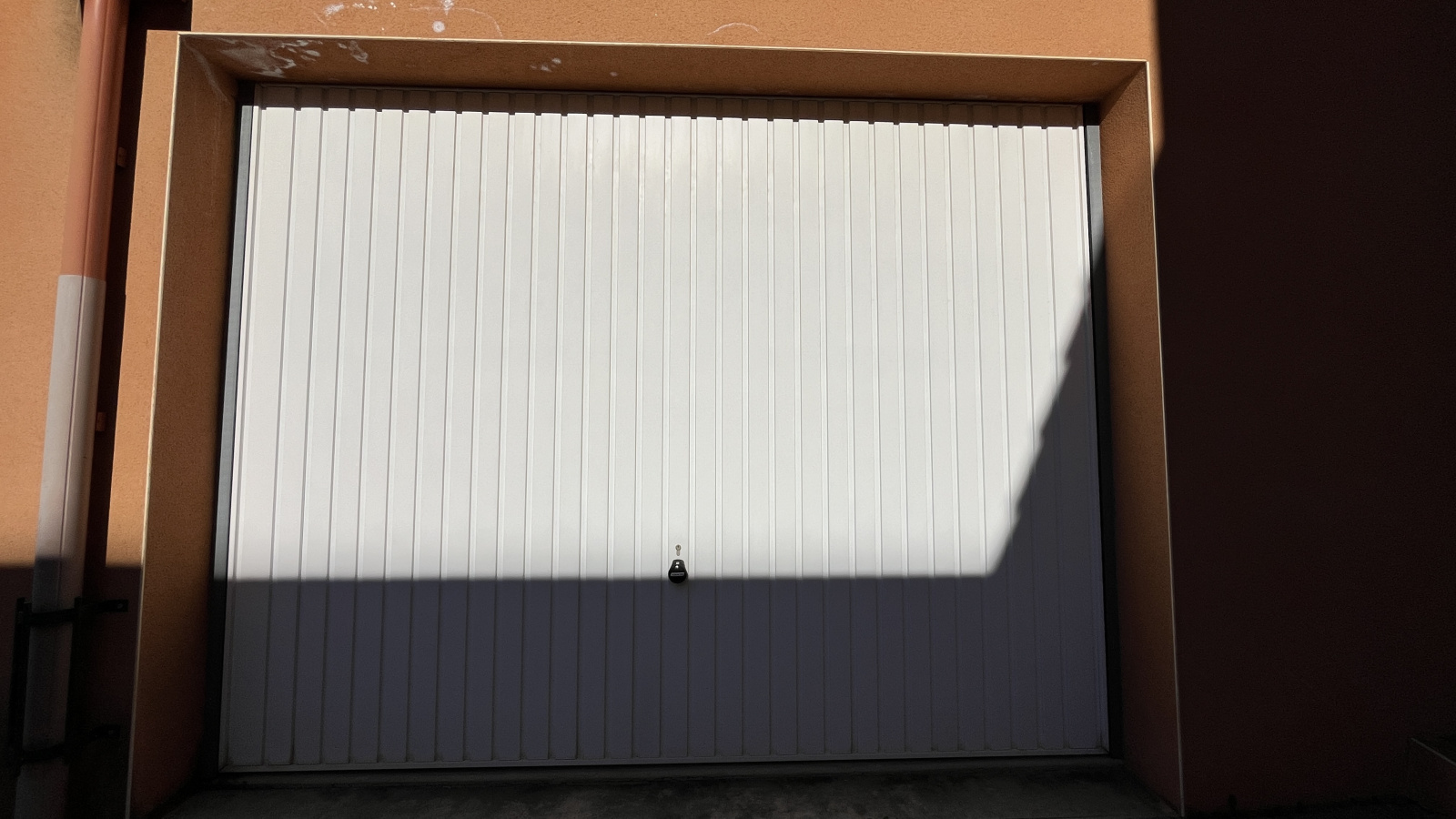 Image_,
            Garage, Valras-Plage, ref :Val VV