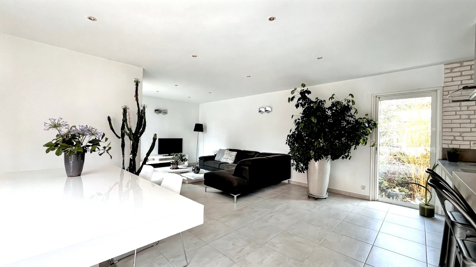 Image_,
            Villa, Vendres, ref :4904
