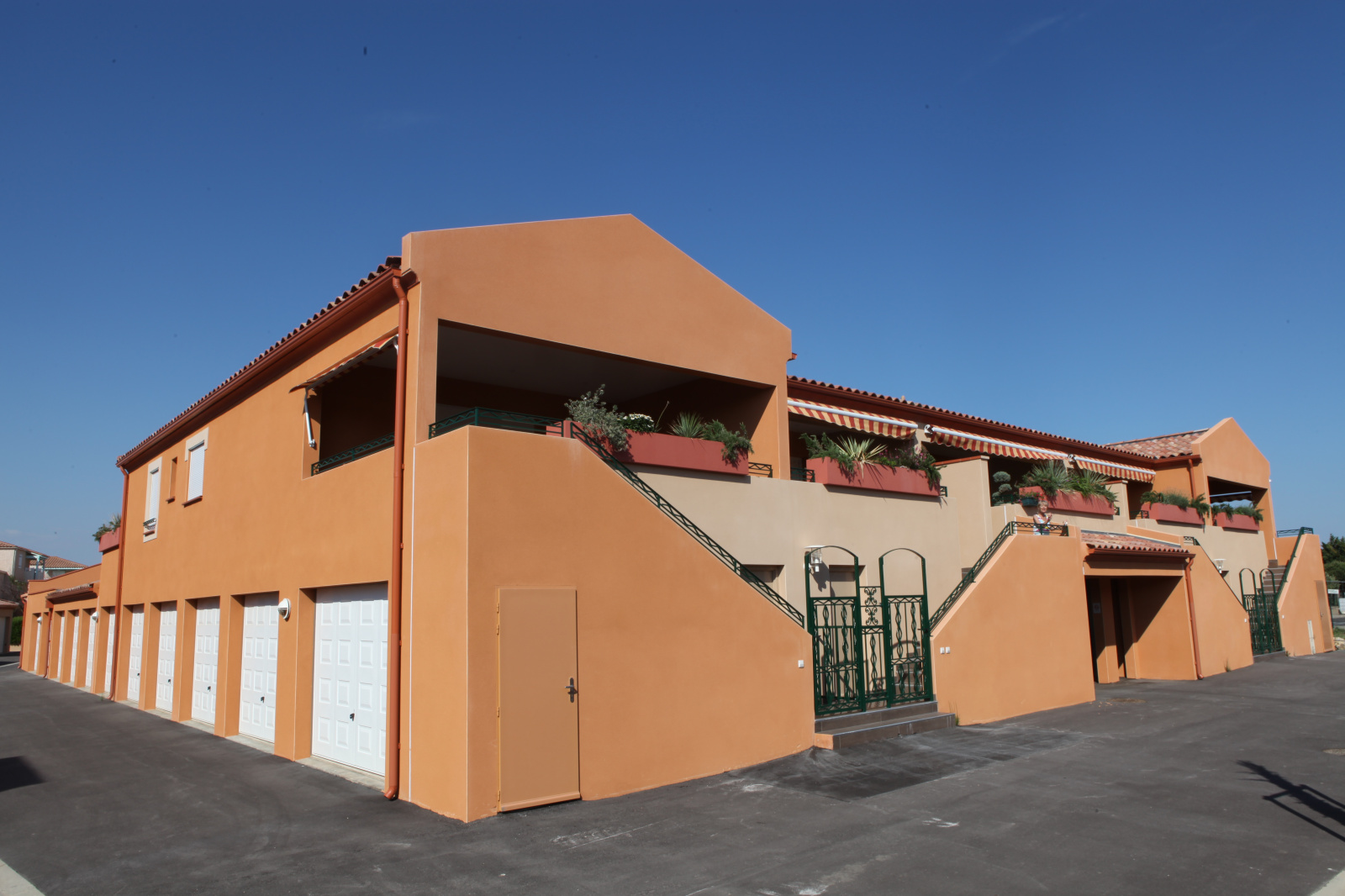 Image_,
            Garage, Valras-Plage, ref :Val4848
