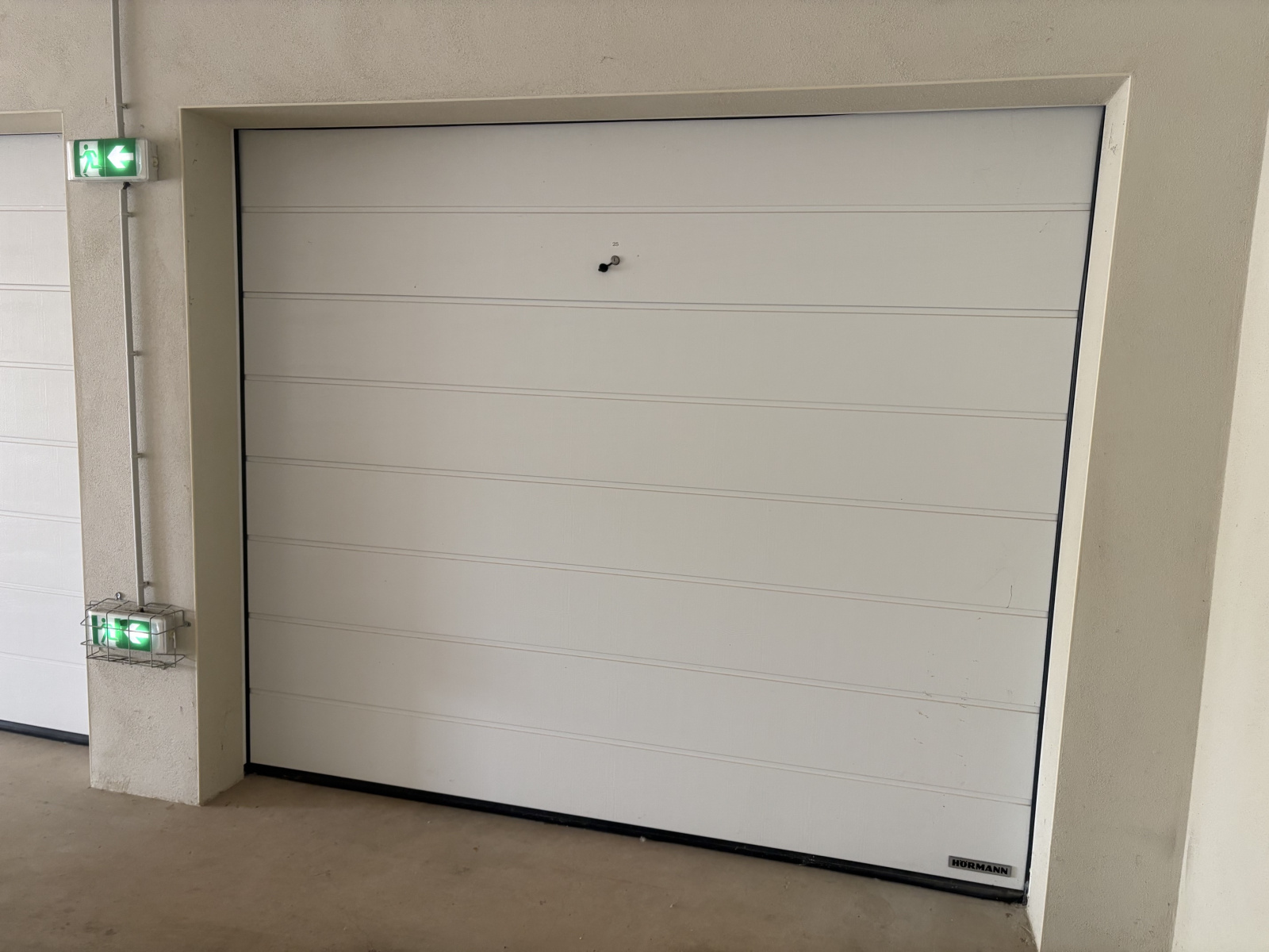 Image_,
            Garage, Valras-Plage, ref :Val-4942
