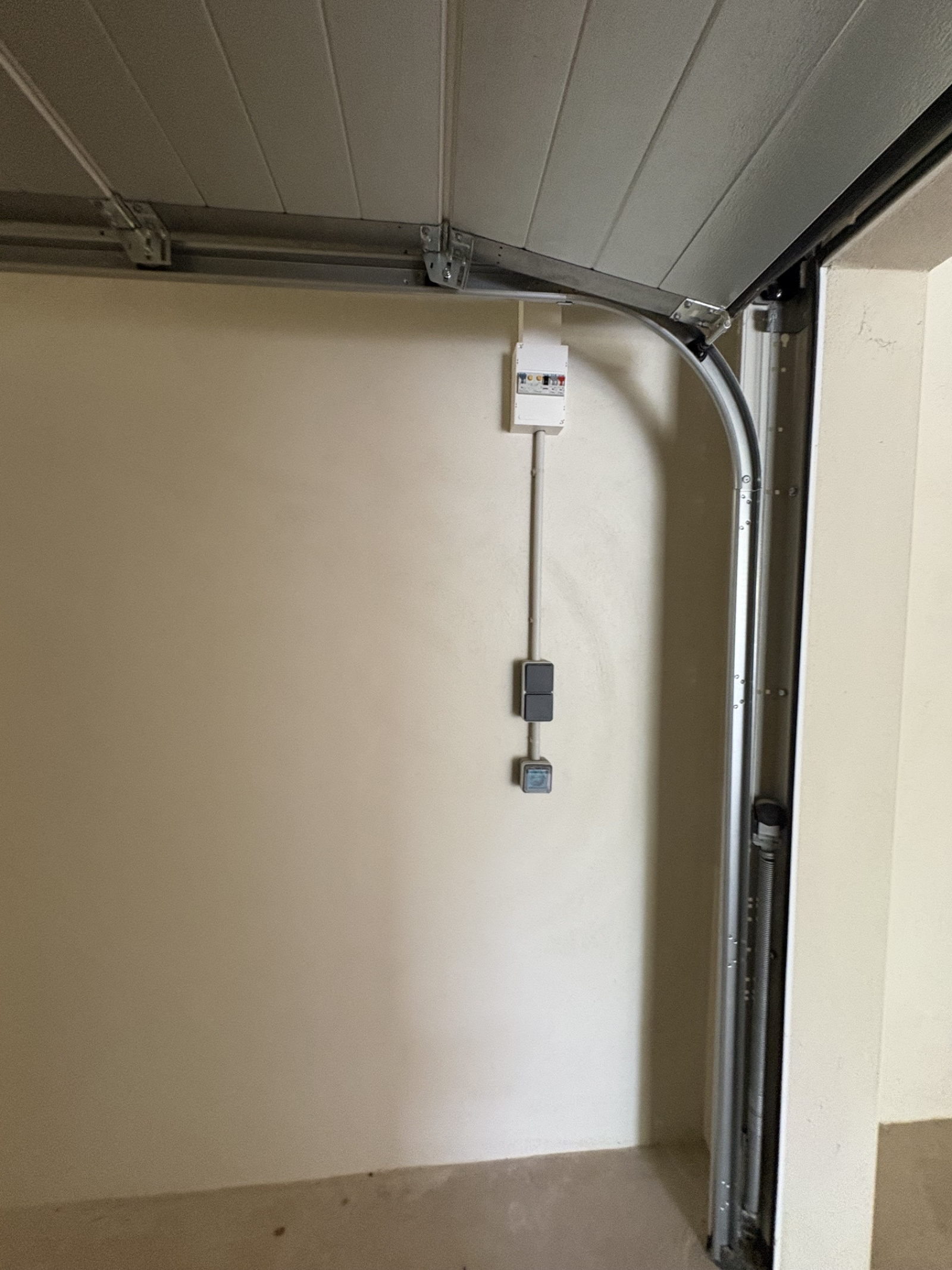Image_,
            Garage, Valras-Plage, ref :Val-4942